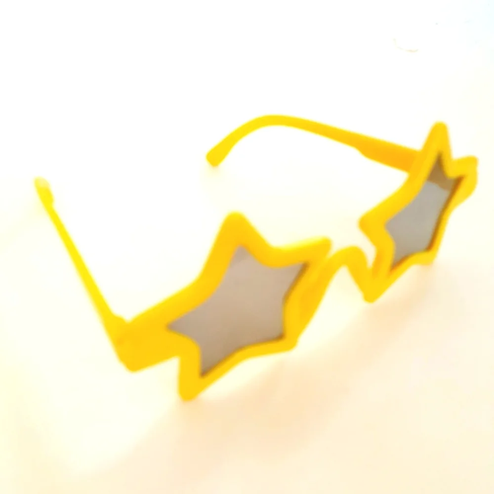 Child Unisex Sunglasses Daffodil Yellow Frame STAR Dog Photo Prop